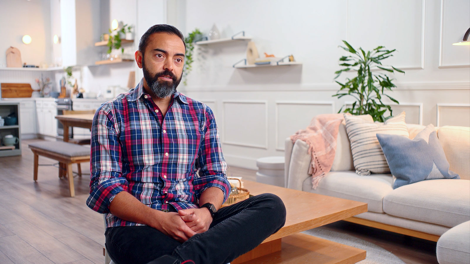 Still frame from Circle x Pat Flynn